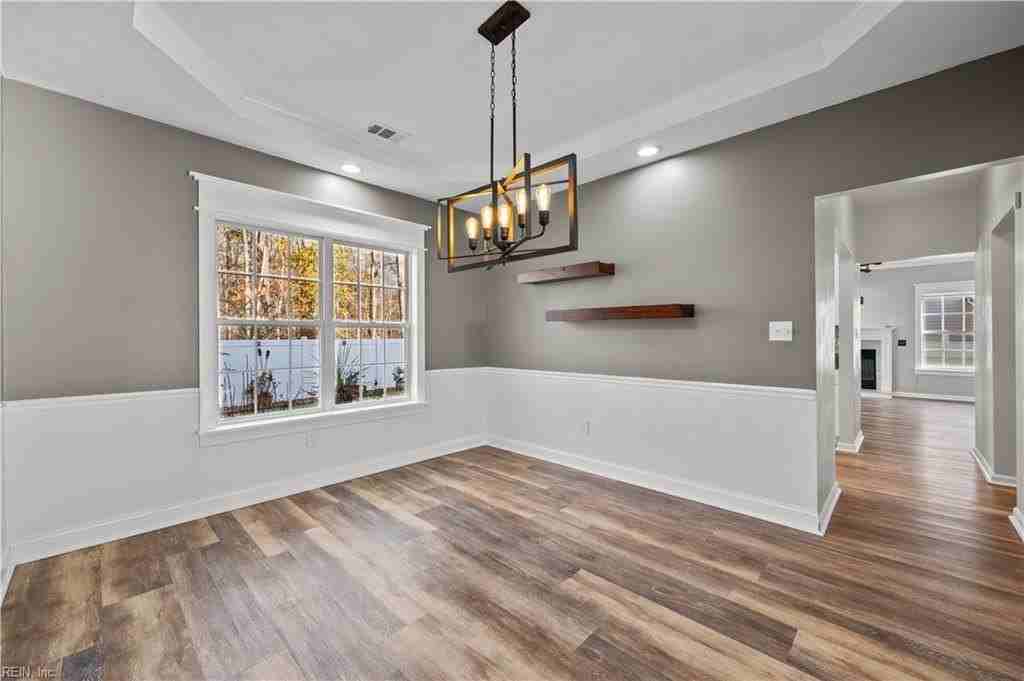 2940 Mimosa Ct - Photo 5 of 39