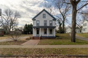 featured image of 227 James St