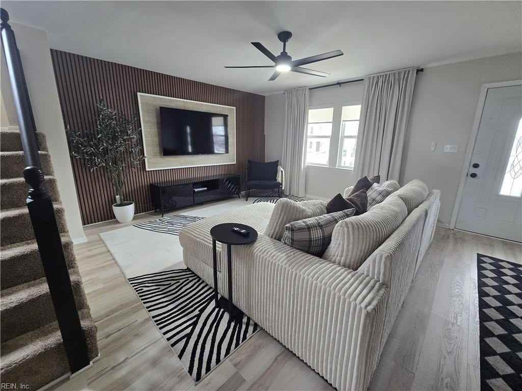 5413 Woburn Ln - Photo 4 of 23