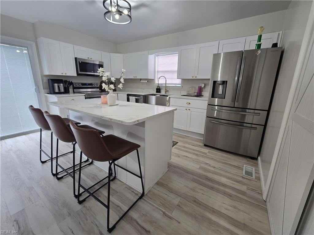 5413 Woburn Ln - Photo 6 of 23