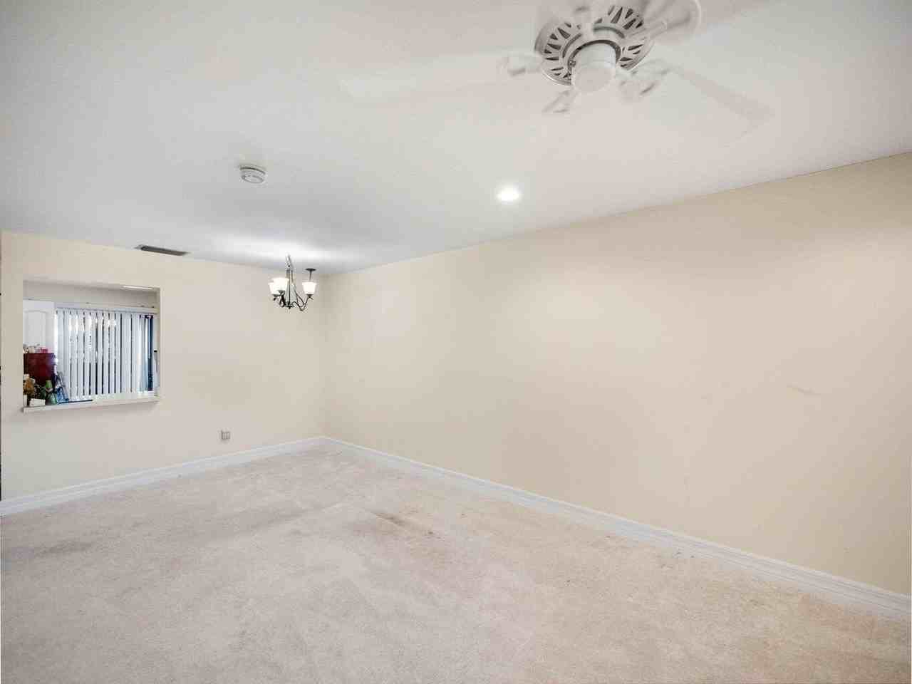 193 Mastic Tree Ct - Photo 3 of 7