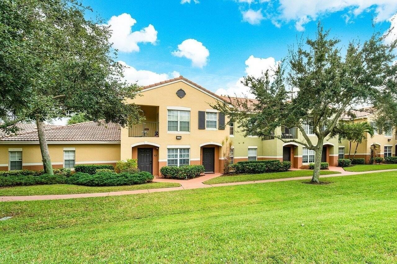 10288 Fox Trail Rd S #312 - Photo 4 of 27