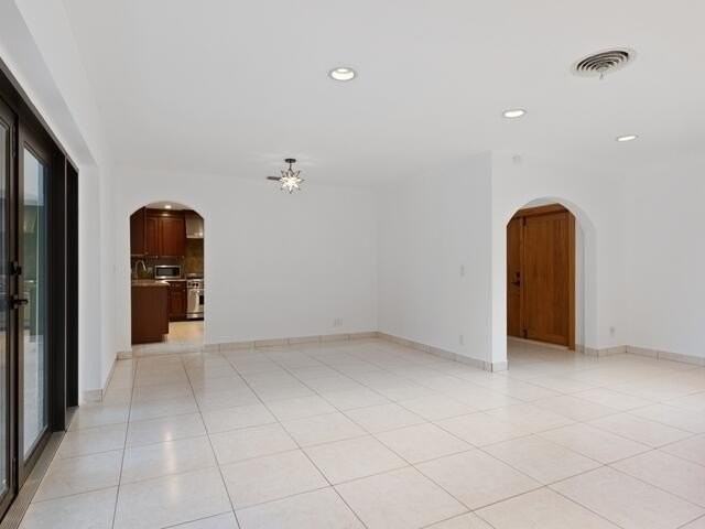 1705 Ashby Rd - Photo 5 of 21