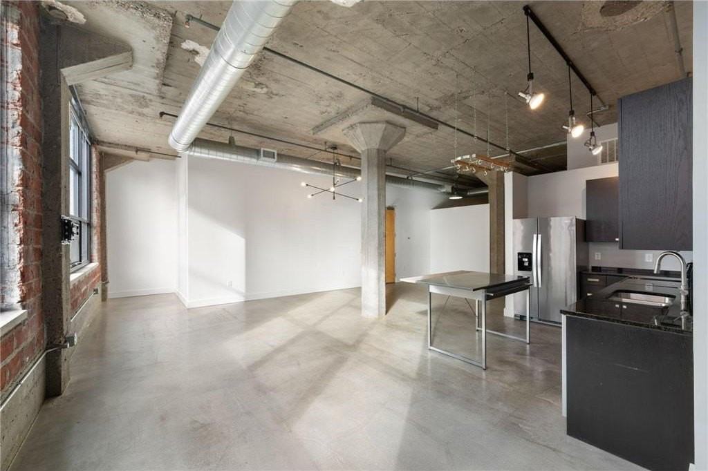 718 Washington Ave N #502 - Photo 6 of 23