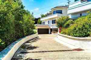 featured image of 2110 Locust St