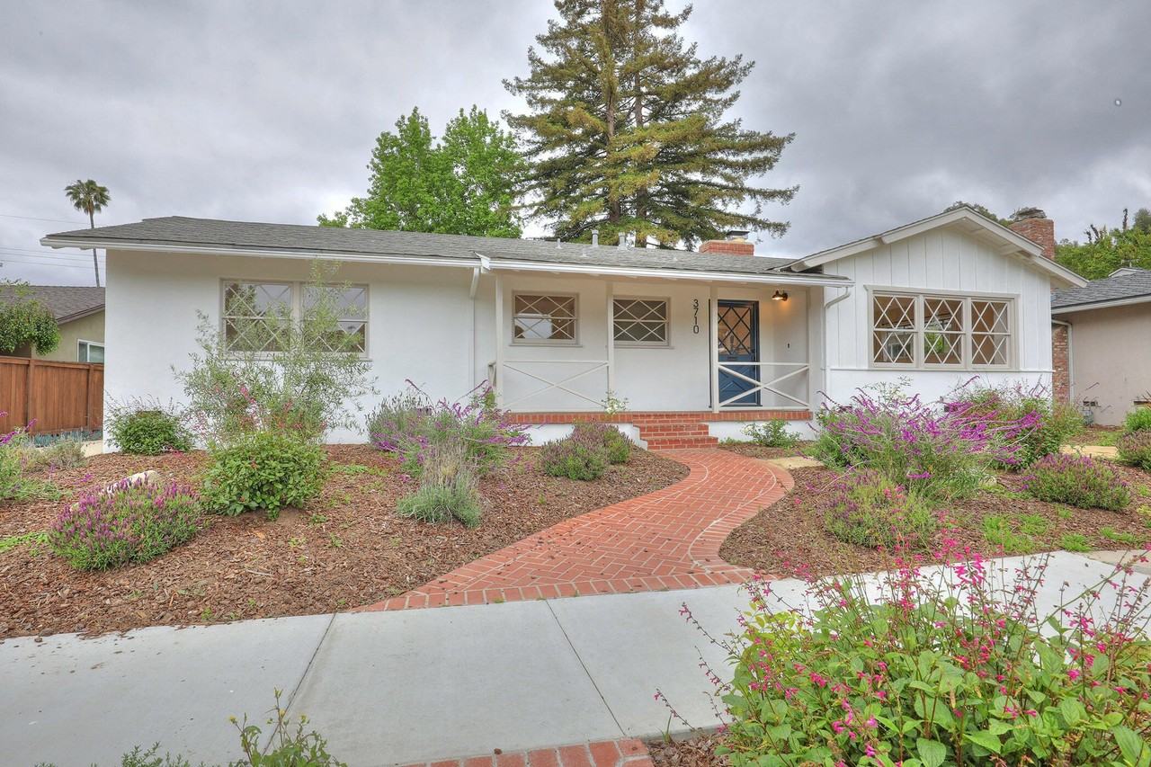 3710 Torino Dr - Photo 2 of 28