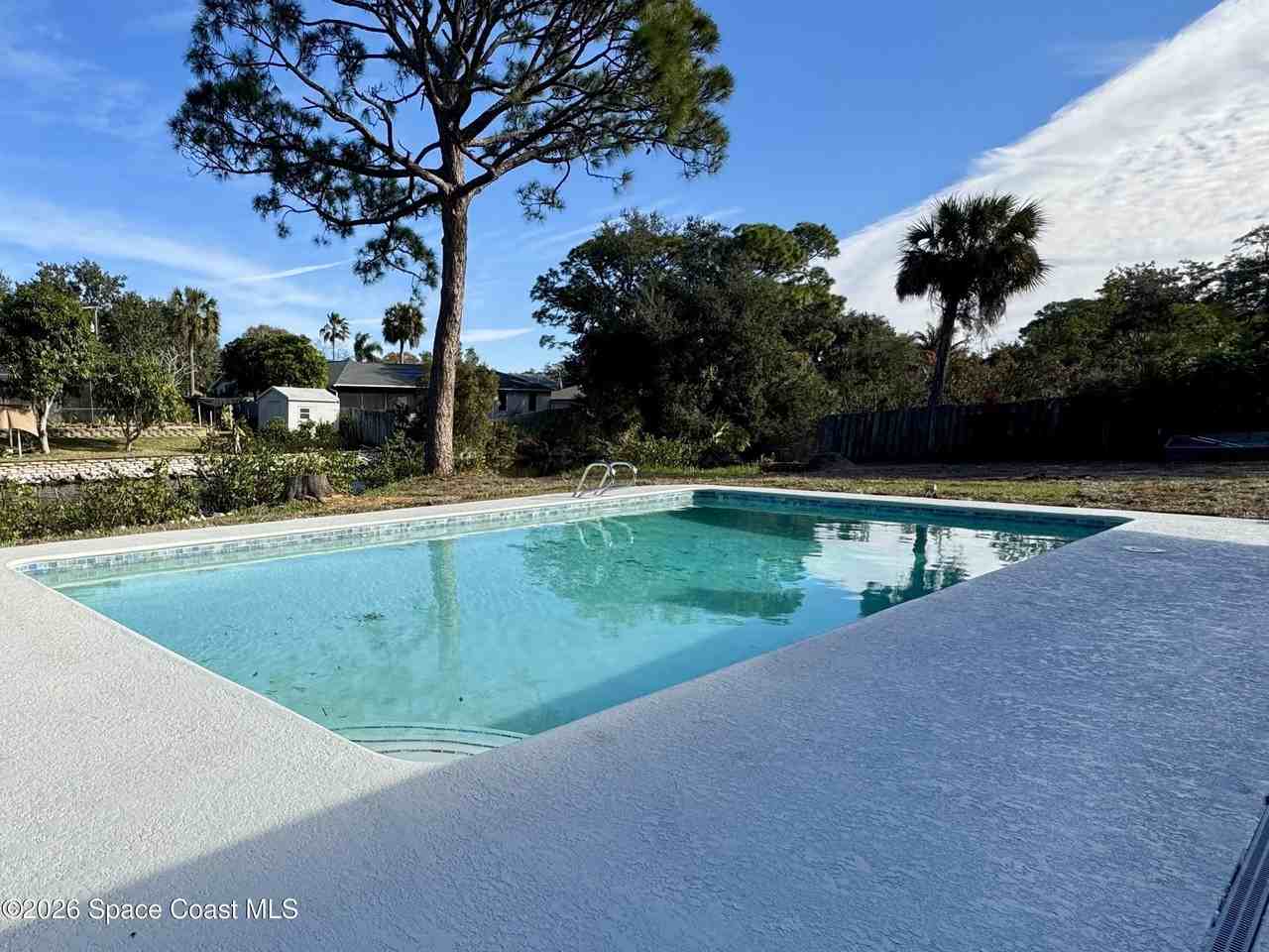 540 Elliot Dr - Photo 4 of 50