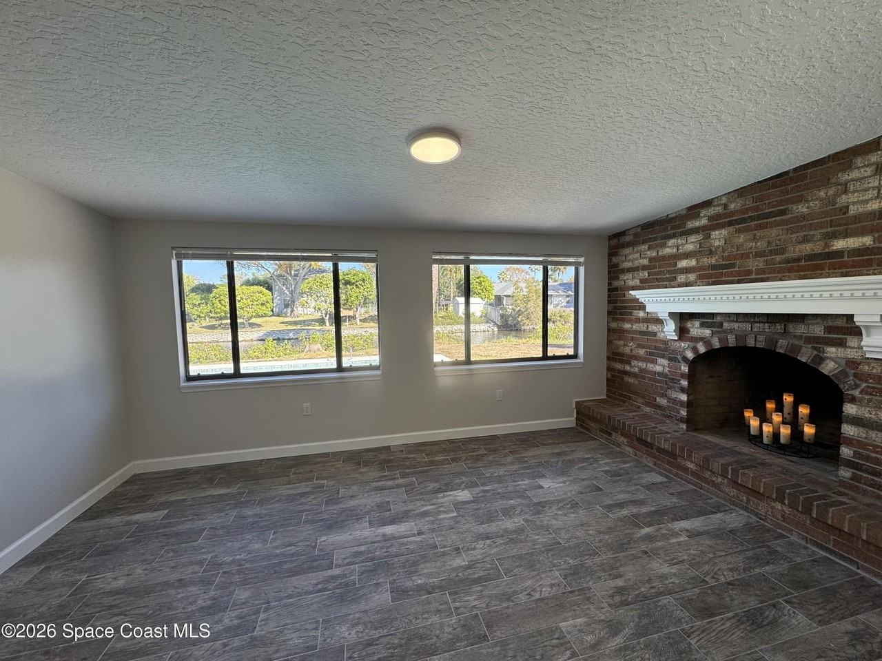 540 Elliot Dr - Photo 5 of 50