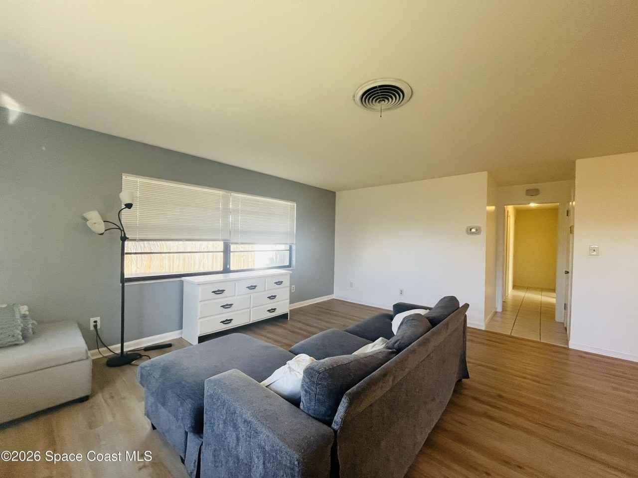 285 E Lauren Ct - Photo 7 of 15