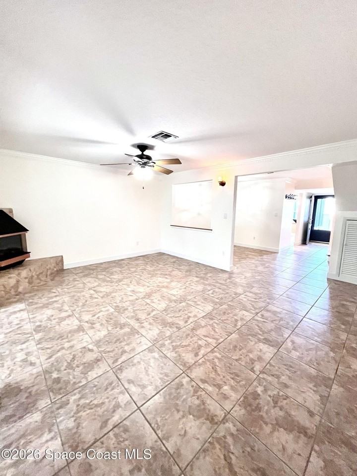 185 Palmetto Ave Apt 38-6 #38-6 - Photo 4 of 19