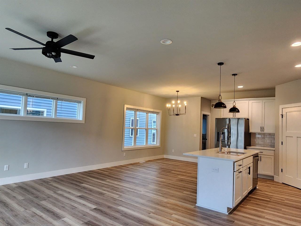 4857 Lacy Rd - Photo 7 of 39