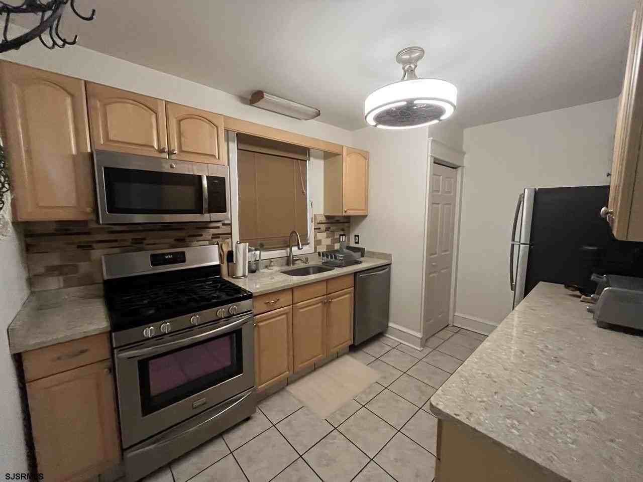 7201 Winchester Ave - Photo 7 of 14