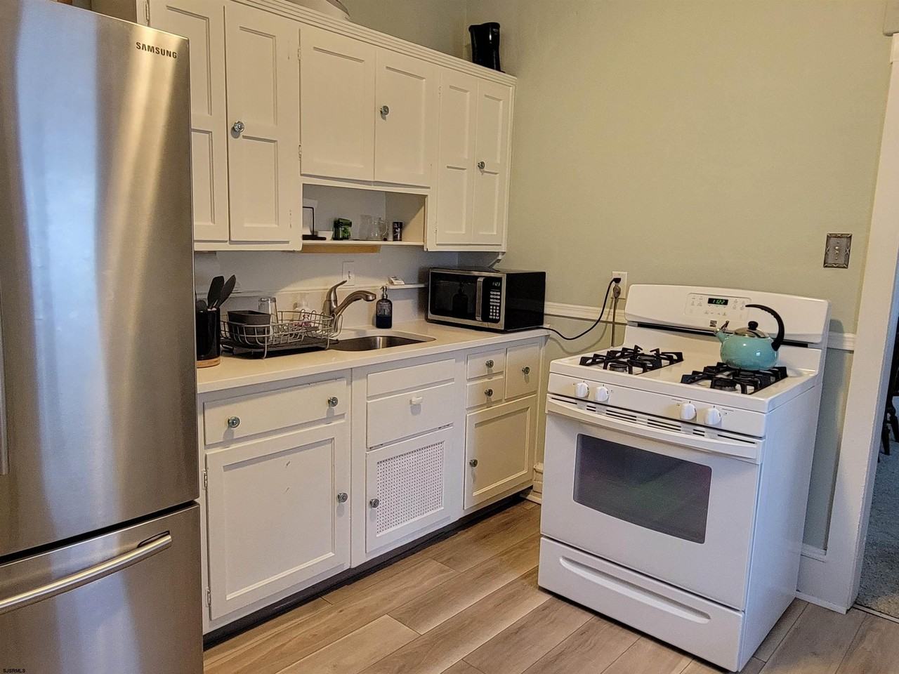 103 N Rosborough Ave - Photo 6 of 13