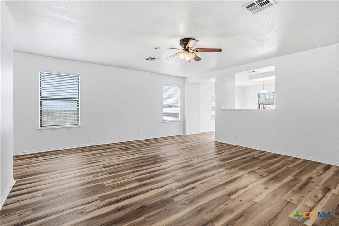 224 Capistrano Dr - Photo 6 of 28