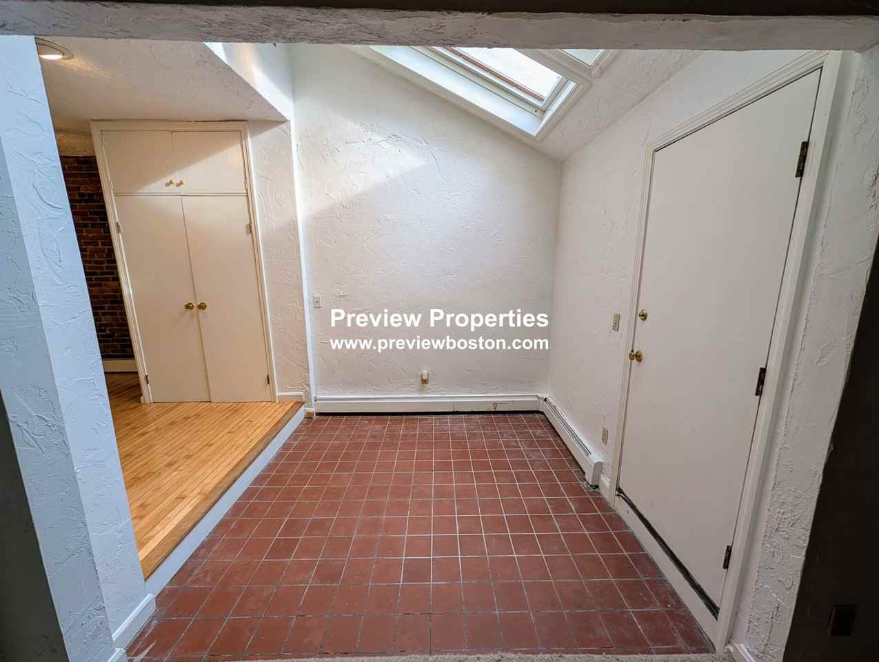 Sutherland Rd #1 - Photo 6 of 8