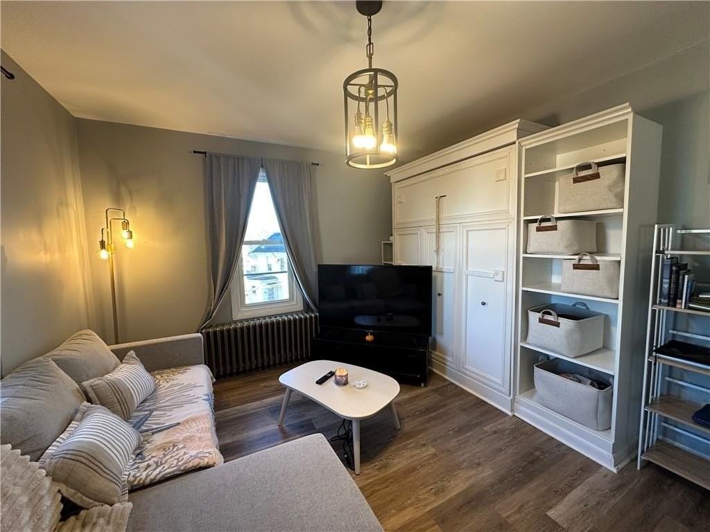 49 E Bowery St Apt 3 #3 - Photo 4 of 11