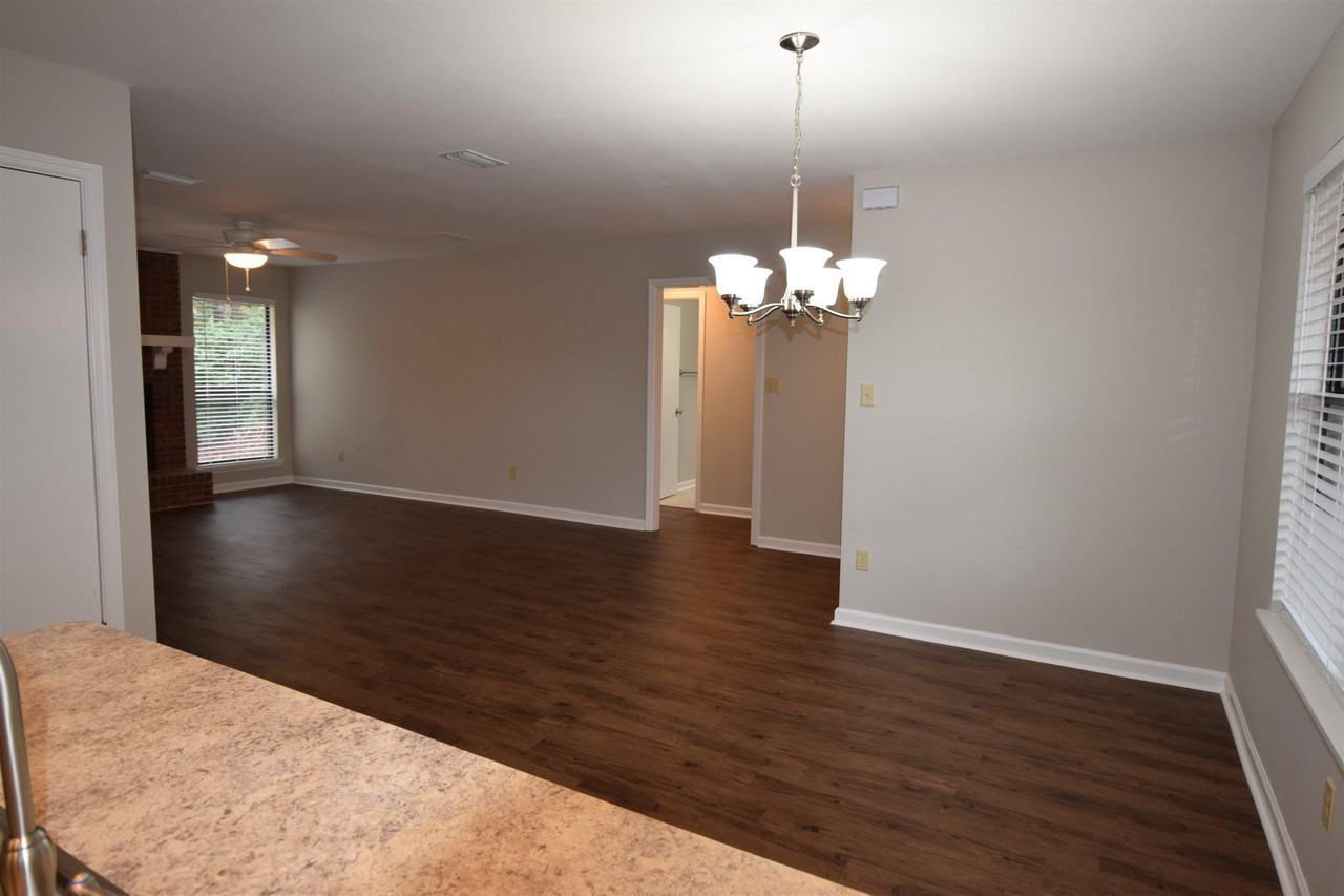 1700 Greenridge Trl - Photo 5 of 24