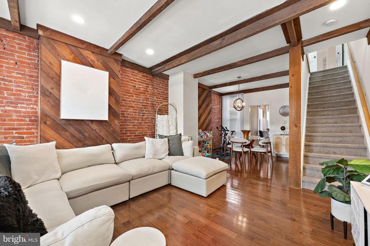 1809 W 16th St - Photo 3 of 18