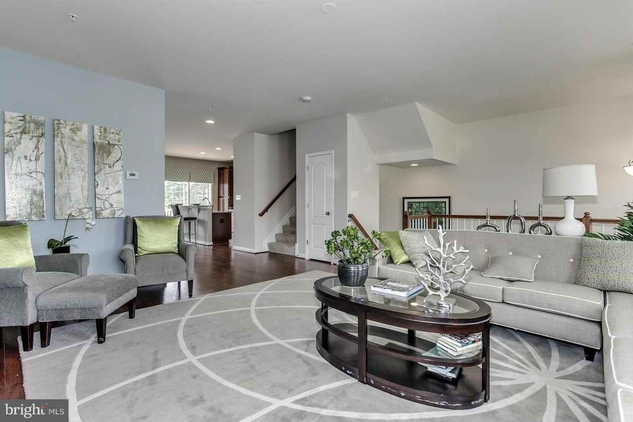 8624 Red Rock Ln - Photo 4 of 30