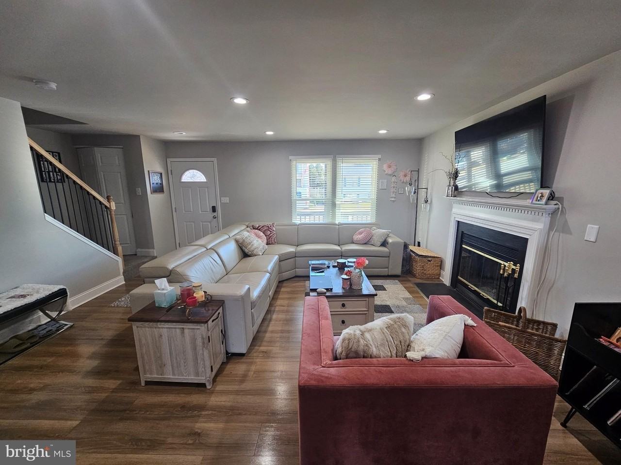 3108 Sounding Dr - Photo 3 of 37