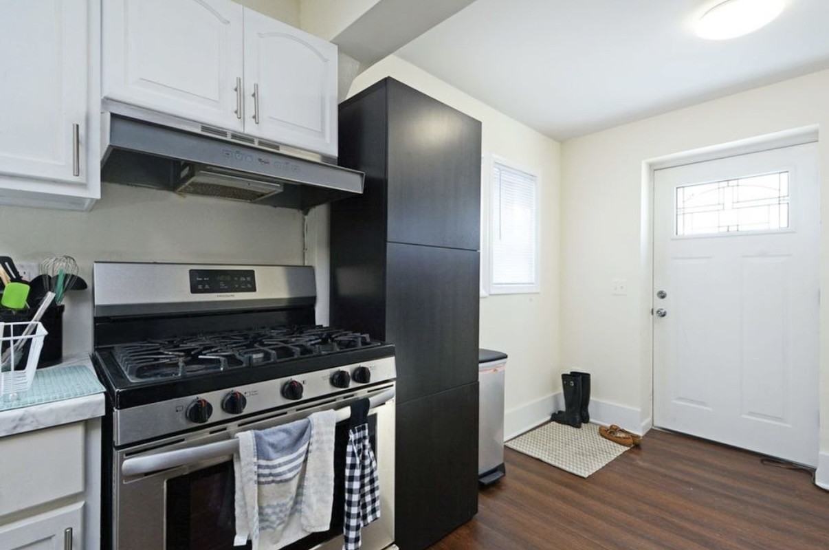 2742 California St Ne #1 - Photo 6 of 16