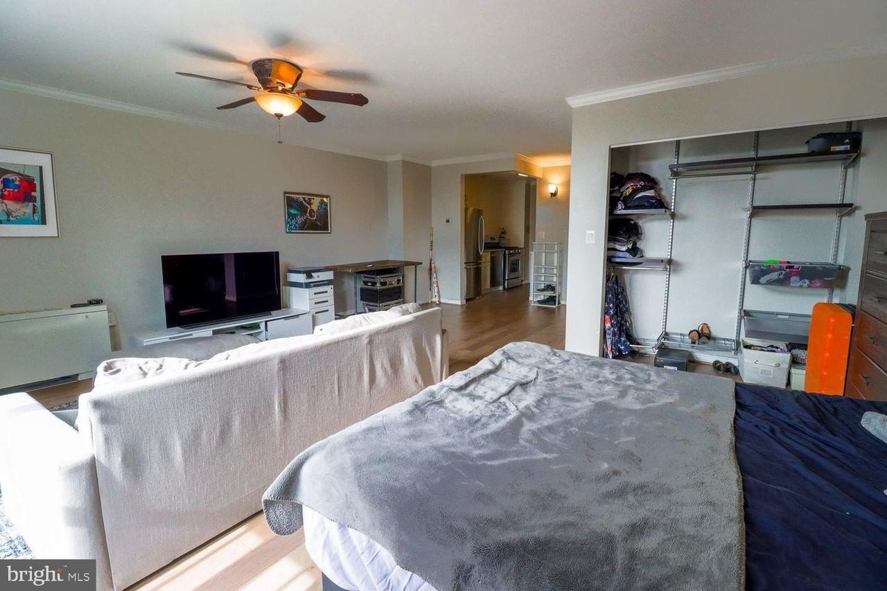 4242 E W Highway unit: 417 #417 - Photo 5 of 27