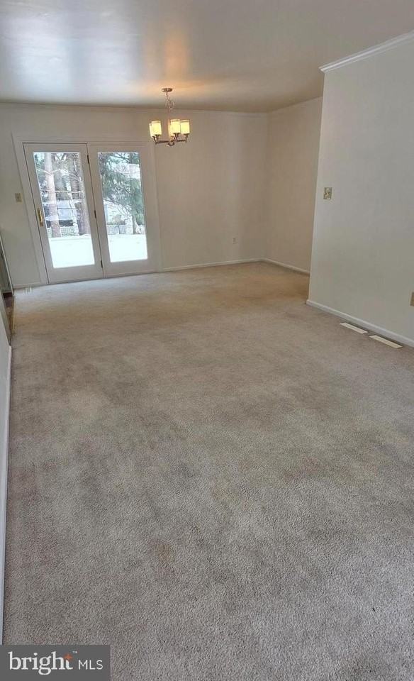 3213 Maplecrest Ter - Photo 4 of 19