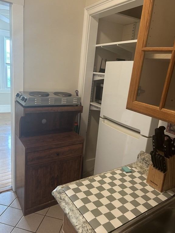 160 Washington St #4 - Photo 6 of 11