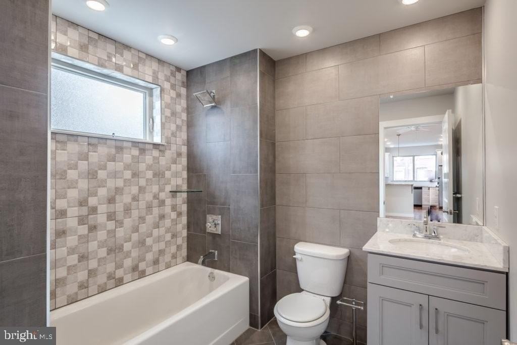 1712 S 19th St Unit A #A - Photo 5 of 11