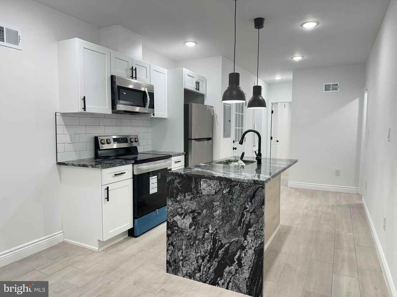 2038 Mckean St Unit 1 #1 - Photo 4 of 18