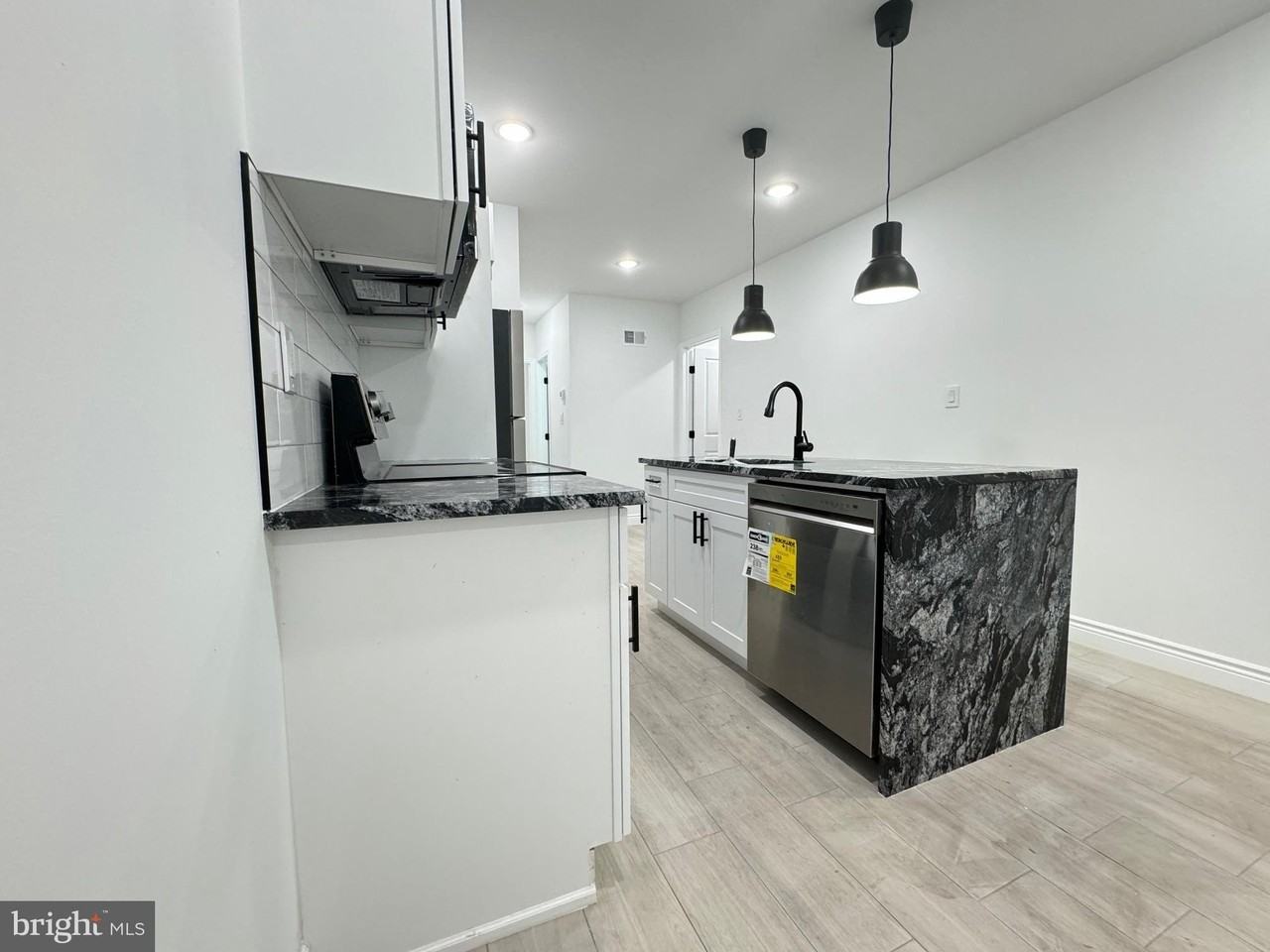 2038 Mckean St Unit 1 #1 - Photo 6 of 18