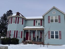 featured image of 43 Pinewood Cir