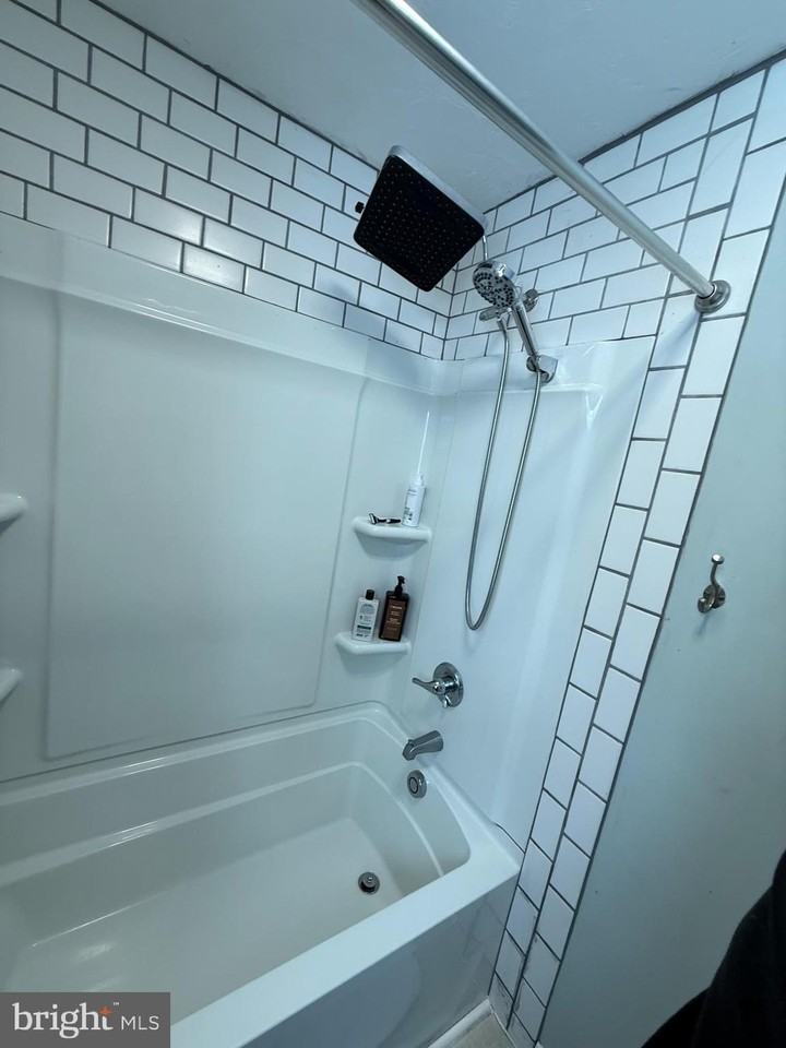 43 Pinewood Cir - Photo 6 of 21