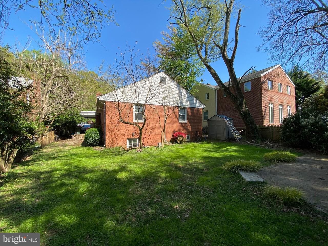 1708 N Roosevelt St - Photo 2 of 11