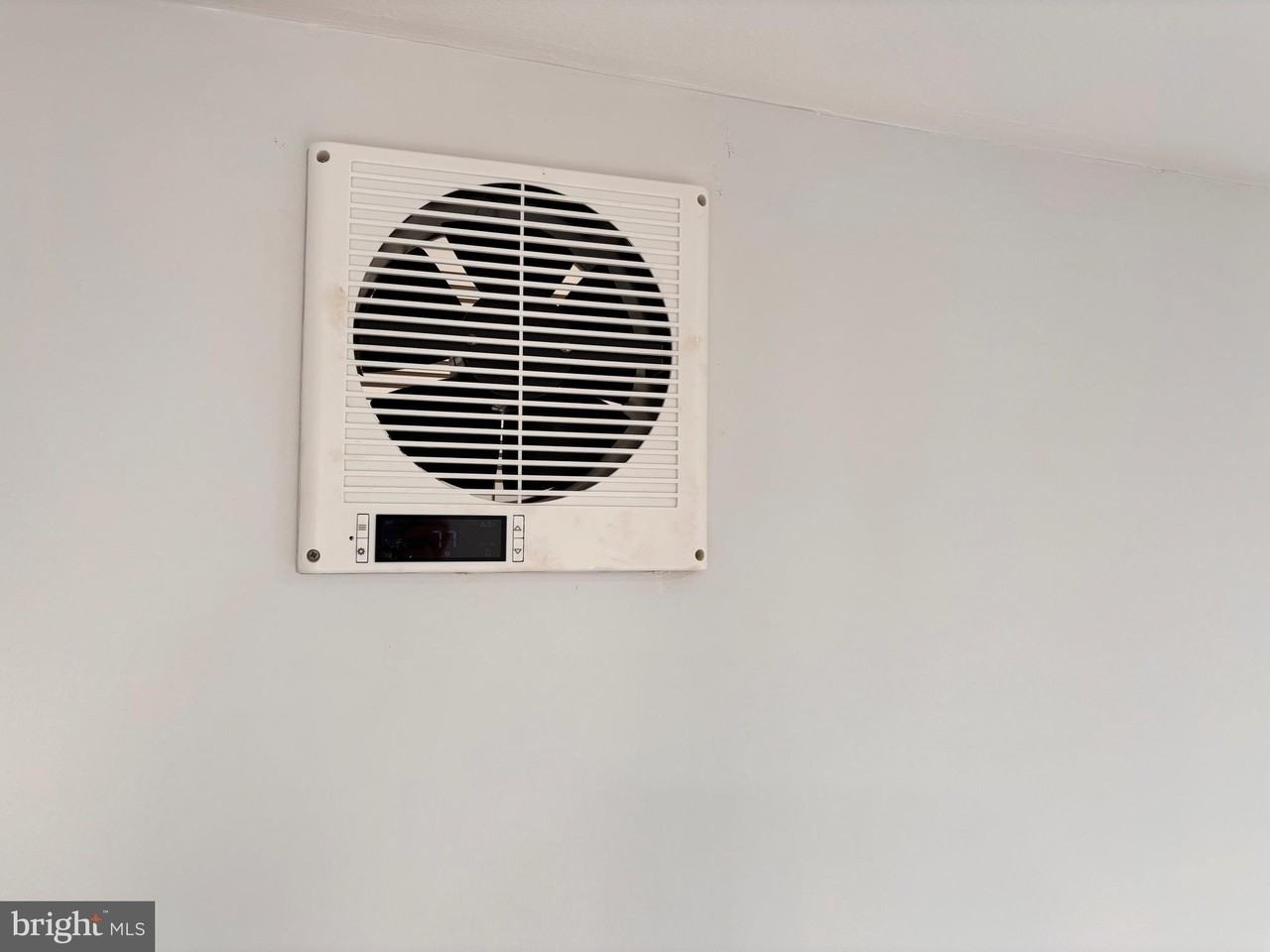 5340 Holmes Run Pkwy Unit 1003 #1003 - Photo 7 of 17