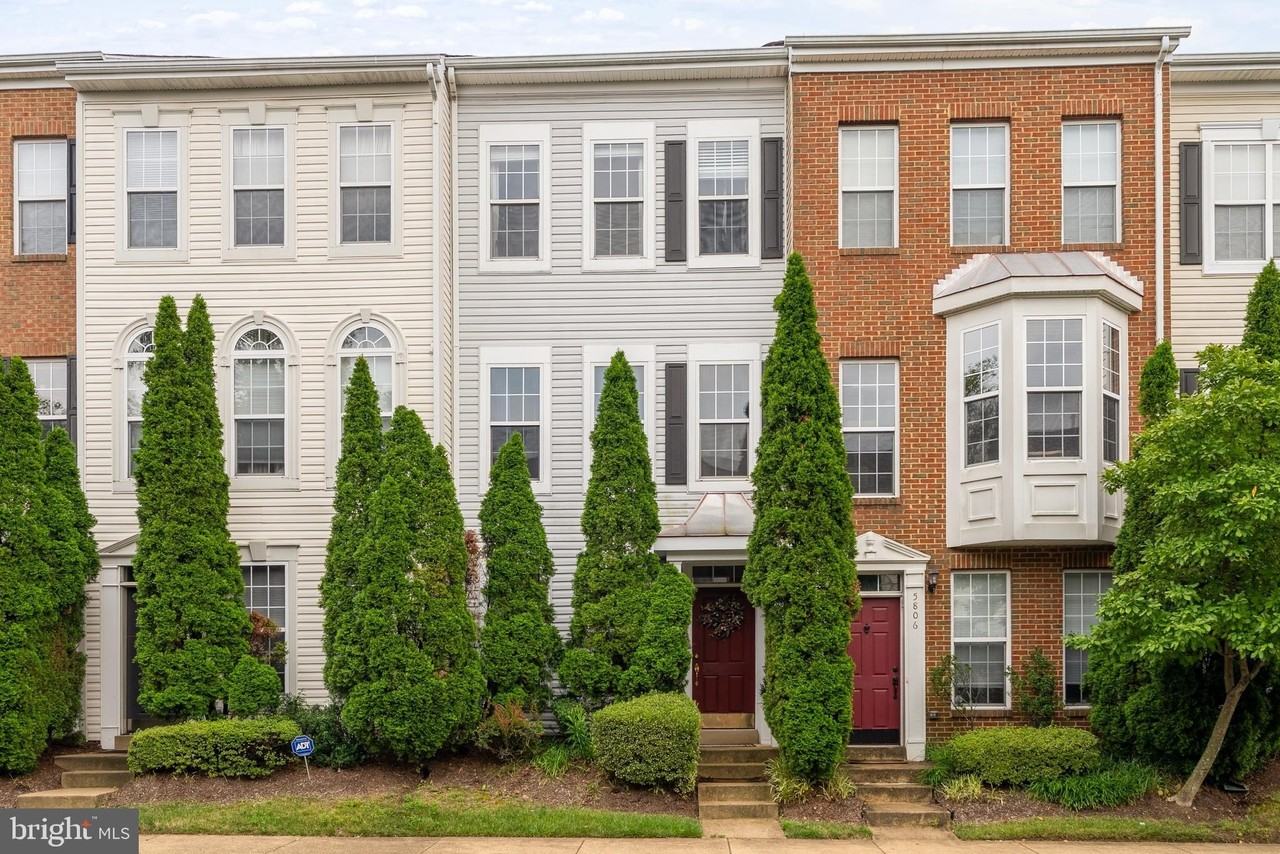 5804 Summers Grove Rd - Photo 2 of 42