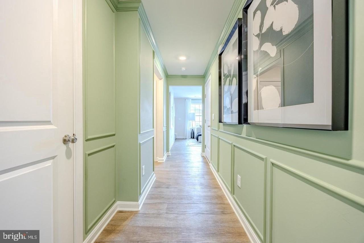 171 Schyrock Dr - Photo 6 of 34