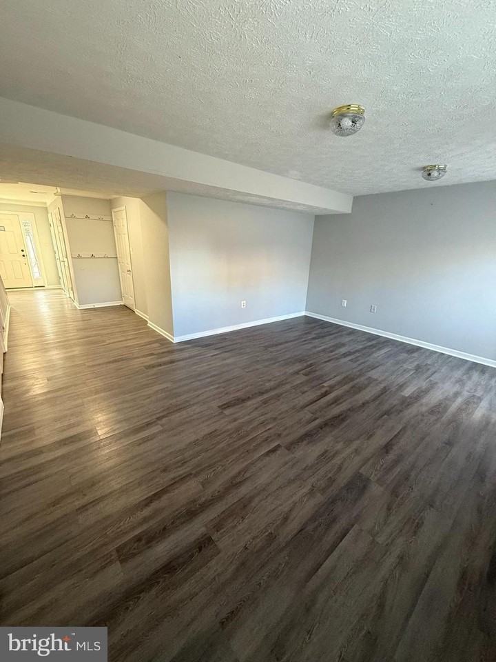 8362 Millwood Dr - Photo 5 of 26