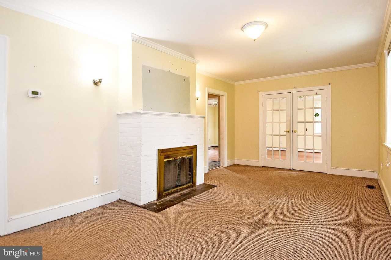 2905 Boswell Ave - Photo 6 of 47