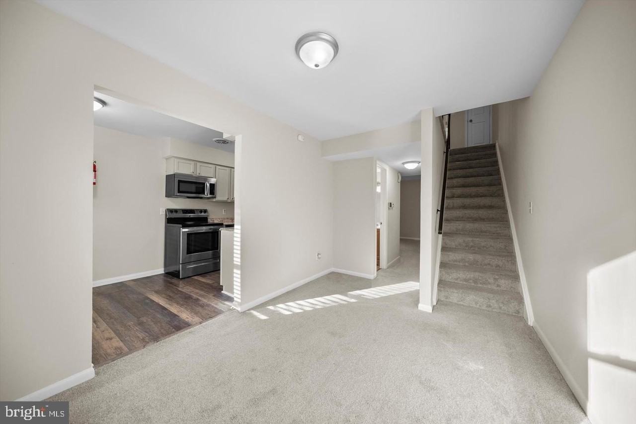 14640 Endsley Turn - Photo 3 of 27