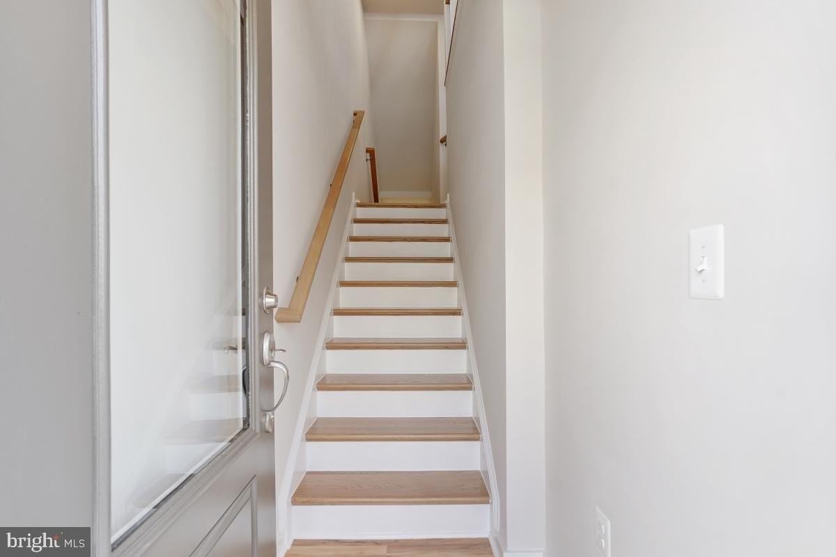 1791 Cherry Birch St - Photo 2 of 50