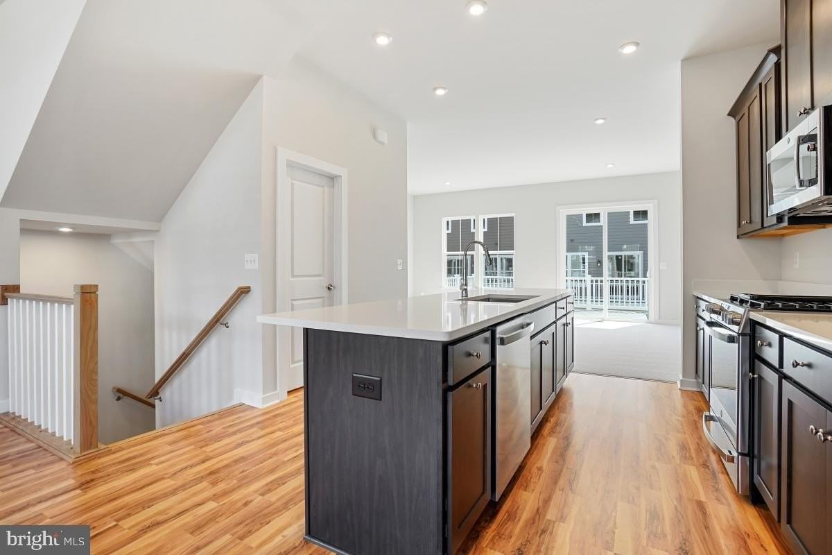 1791 Cherry Birch St - Photo 7 of 50