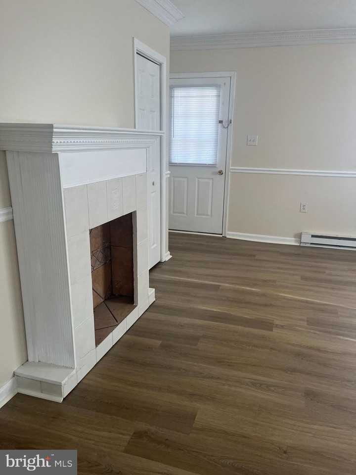 238 Apt. #`1 COMMERCE Street - Photo 7 of 14