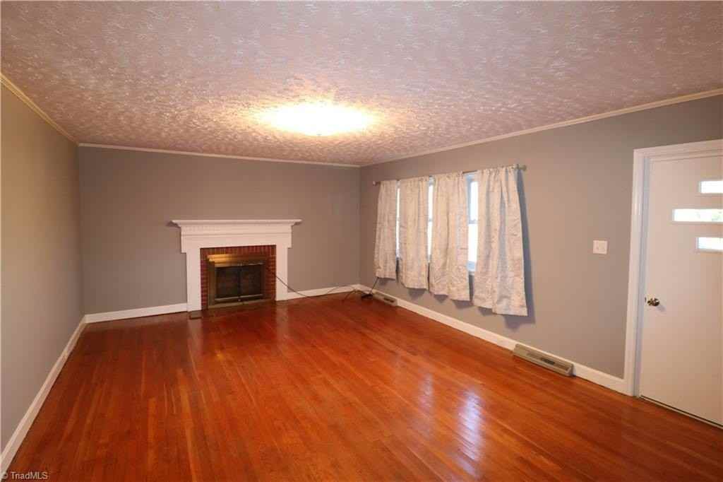 3255 Ararat Rd - Photo 4 of 16