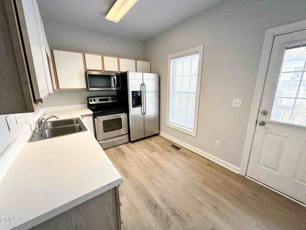 2604 Sterling Park Dr - Photo 7 of 20