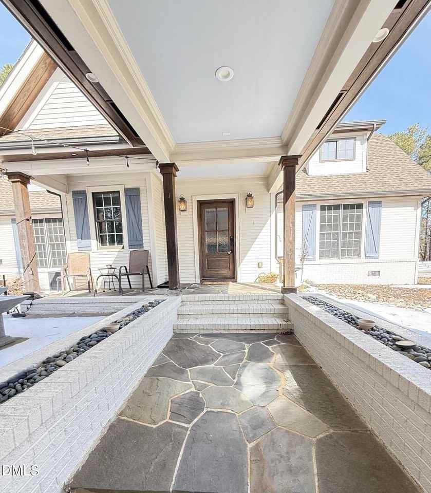 121 Marilou Ln - Photo 2 of 50