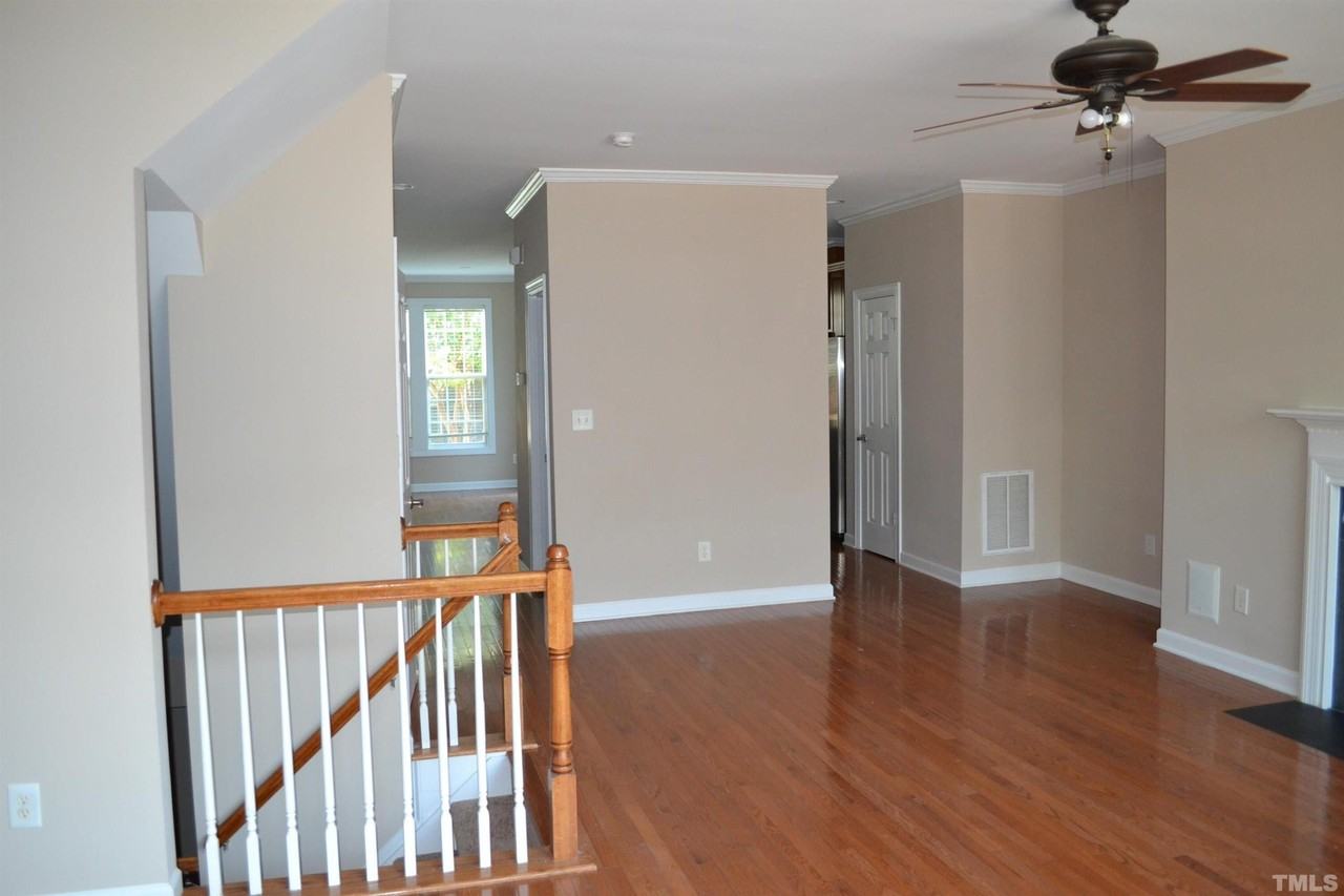 3122 Kentish Town Ln - Photo 4 of 36