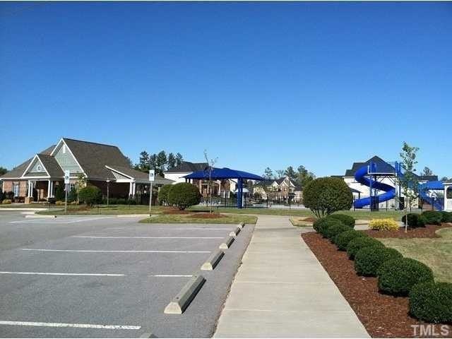 1124 Falcon Ridge Ln - Photo 2 of 3