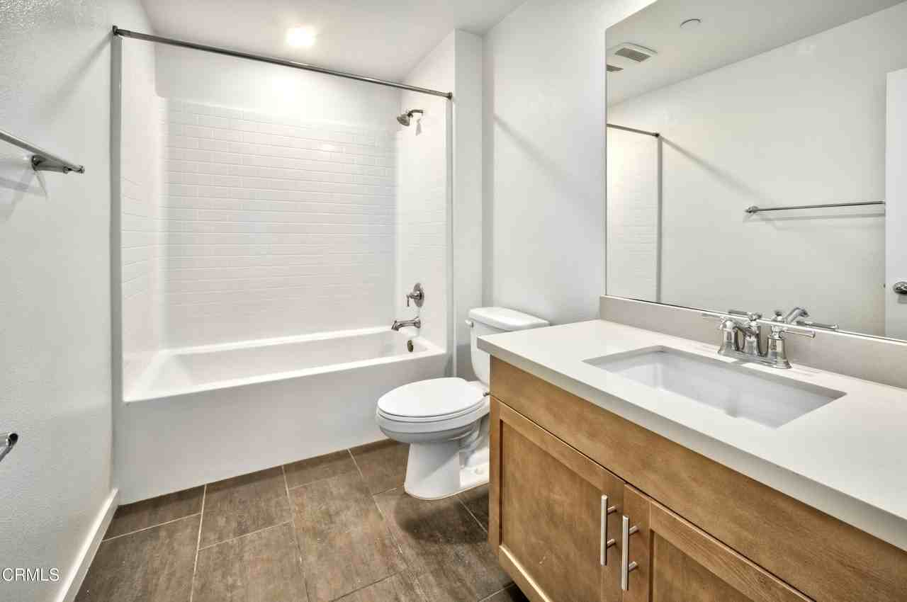 505 Winchester Dr - Photo 3 of 21