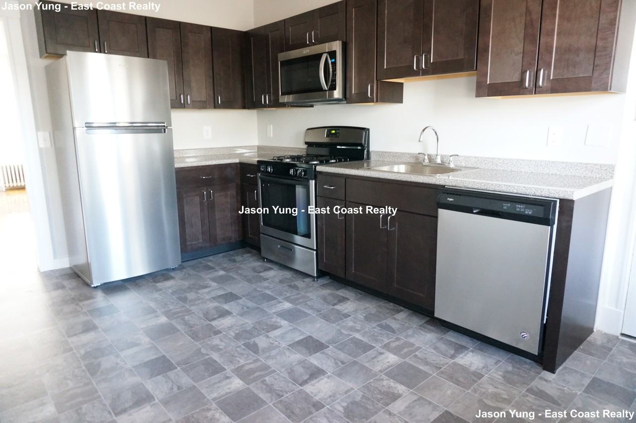 25 Lourdes Ave #1 - Photo 2 of 7